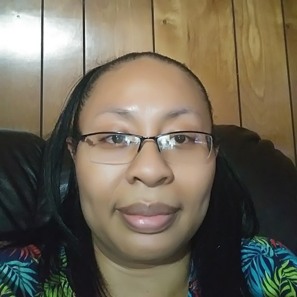 Meet your Posher, Rita - Picture 1 of 1